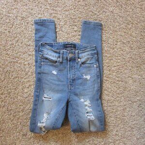 NWOT Aeropostale Super High Rise Jeggings Jeans Tattered 00 Long Stretch